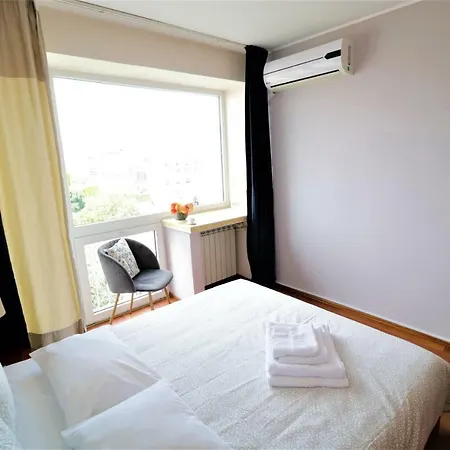 Apartment 7th Over Atheneum Bucharest